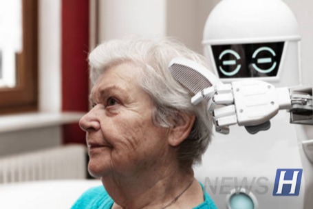▲ 돌봄 로봇은 사회적 약자인 노인과 장애인에게 돌봄을 제공해 삶의 질 향상에 기여한다. ⓒ 픽사베이