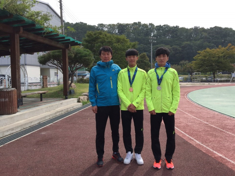 영동군청 육상부 기념 사진