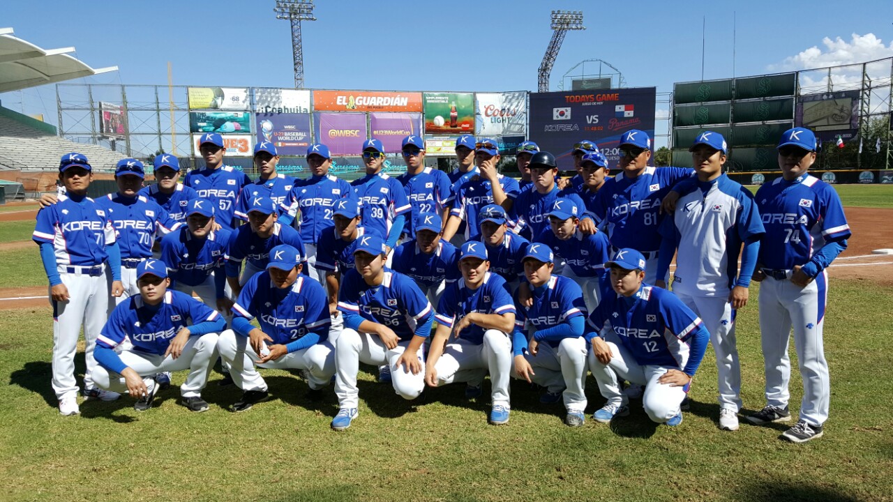 선수단 단체 사진