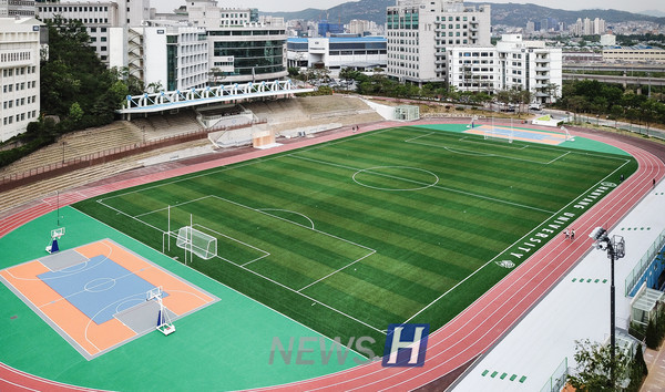 토토사이트 통장 묶는법학교 대운동장