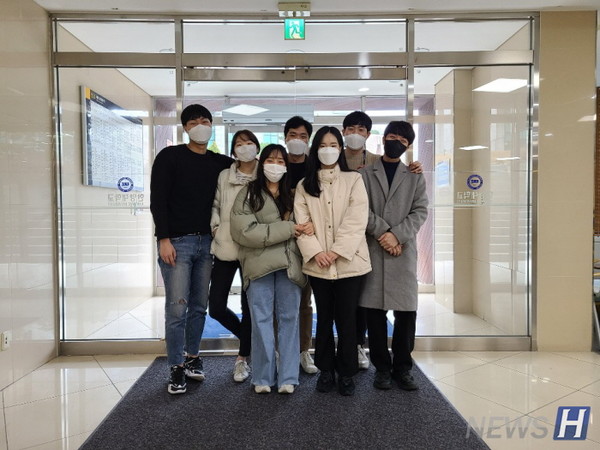 ▲환경서포터즈 '한가지팀'의 모습. 한가지팀은 현재 자원순환 프로젝트 '한가지함'을 실시하고 있다. ⓒ박지웅 기자