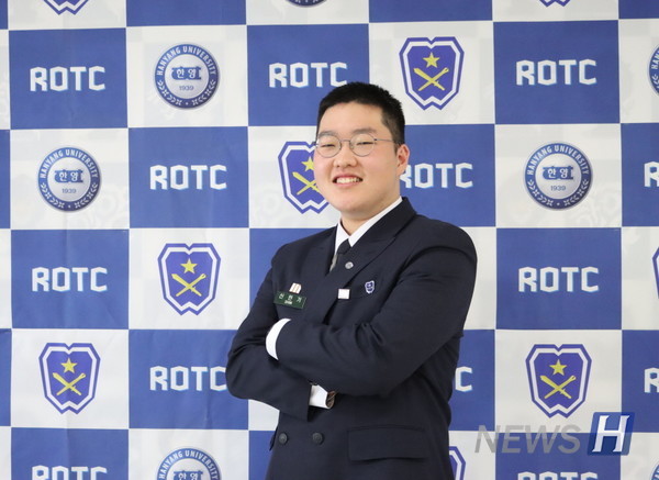 ▲신민기(스포츠산업학과 3) 씨의 모습. 신 씨는 ROTC 활동을 통해 내적 성장을 이루고 싶었다. ⓒ 백지현 기자