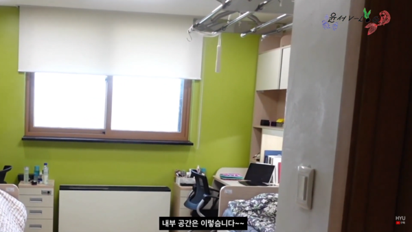 2인실 내부 공간을 보여주고 있다.