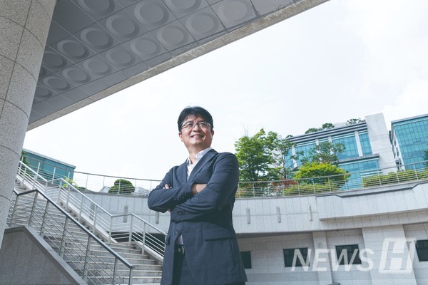 ▲ 경영학부 임규건 토토사이트 위치
