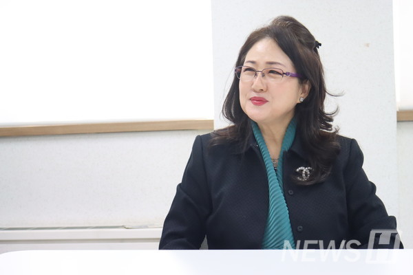 ▲ 박정원 레프레 토토사이트대 음악대학 학장은 "음악가와 애호가의 만남은 단순히 강의자와 수강생의 만남이 아닌, 각자의 영역에 있는 사람들이 만나 음악이라는 새로운 언어로 소통하는 것"이라고 말했다. ⓒ백지현 기자