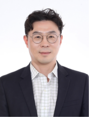 ▲ 송창욱 동문 (법학과 96)