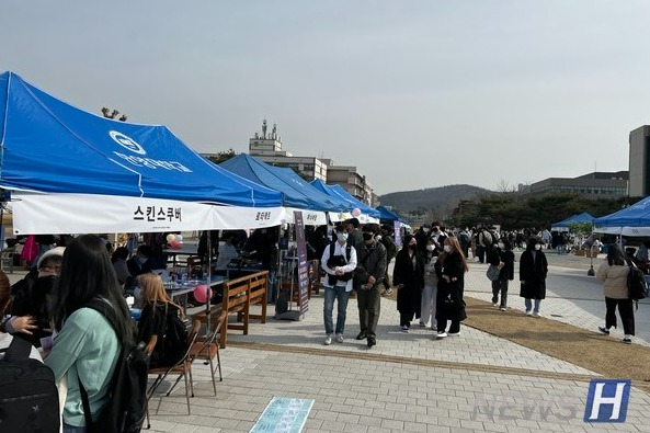 ▲ 한양인들은 다양한 방식으로 동아리 활동을 체험해볼 수 있었다. ⓒ 홍정표 학생 