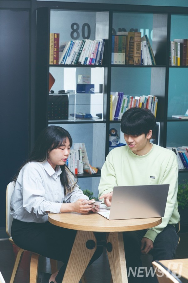 ▲ 확실한 정보 제공을 위해 직접 발로 뛰어 얻은 정보를 일일이 취합했다는 동네두바퀴팀은 올해 6월까지 앱 테스트를 마칠 예정이다.