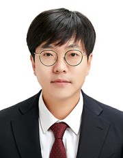 Professor Lee Byung-hun