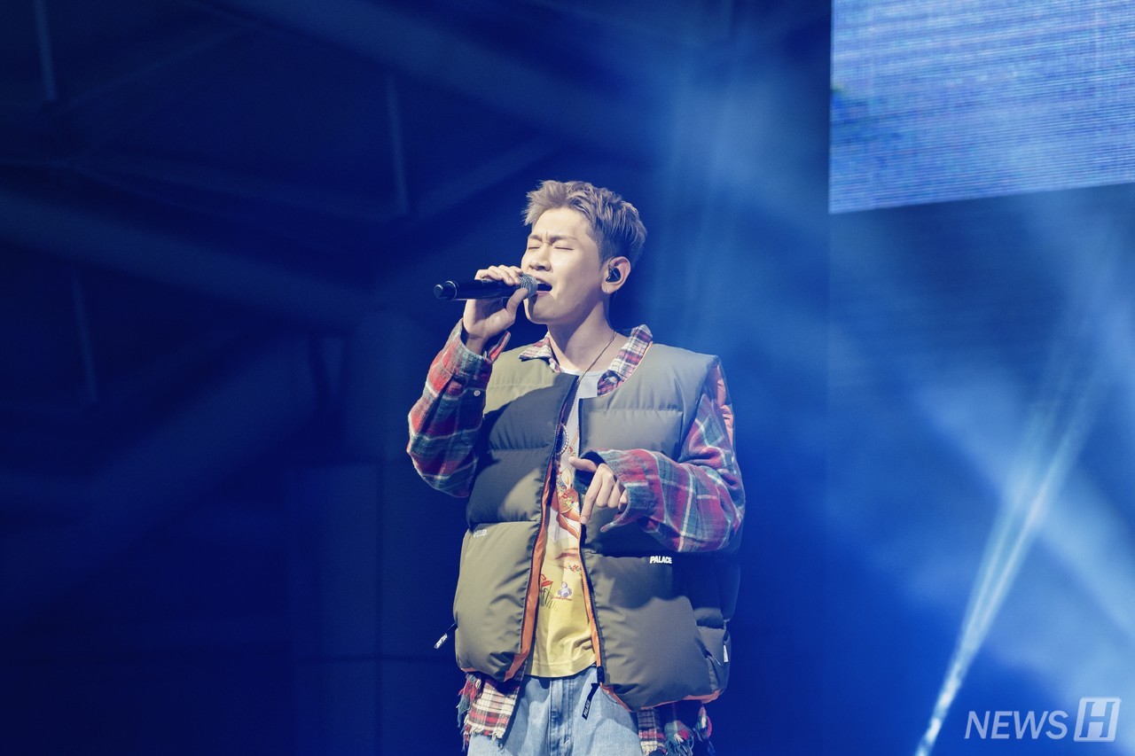 ▲ '애한제' 마지막 연예인 축하 무대는 가수 크러쉬가 장식했다.