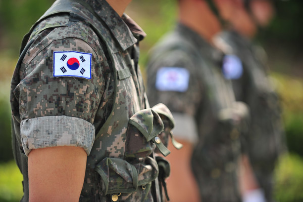 ▲ 만 투혼 토토사이트가 시행됨에 따라 입대 신청은 만 18세가 되는 해의 생일이 지난 후에 가능한 것으로 바뀌었다. ⓒ 게티이미지