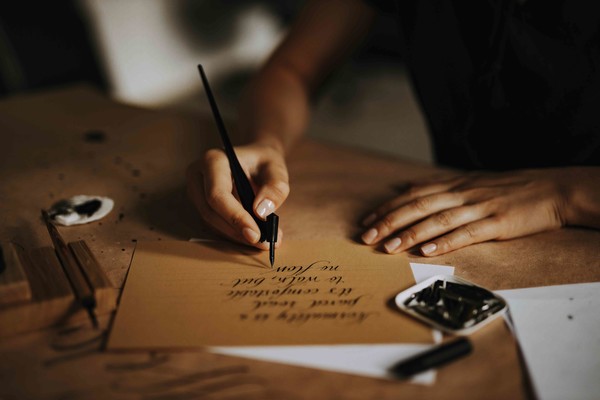 ▲ ‘공간T’는 19개의 시로 구성돼 있는 연작시다. ⓒ 게티이미지