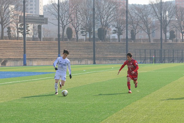 2023년 2월 4일 토요일, 한양대학교와 유통경제대학의 축구 교류전이 진행됐다.