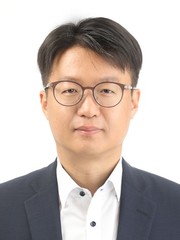 Professor Jeong Jae-kyeong