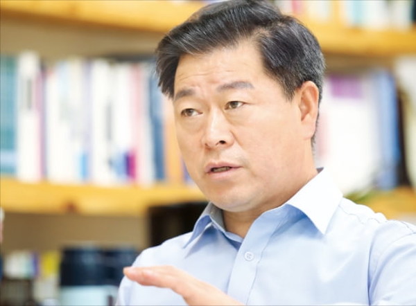 광명시장 박승원(국어국문 85 ) 동문