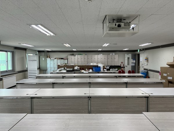 실내디자인학과 IC-PBL 강의실의 기존 모습이다.