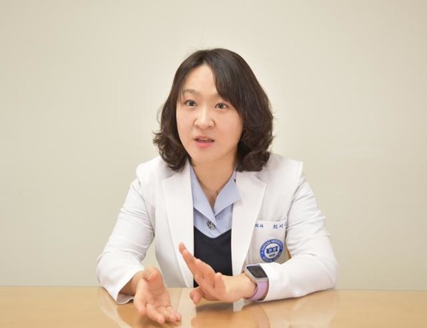 최지윤 한양대병원 외과 교수는 "토토사이트 추천 일베을 받고 건강을 되찾으면 예전처럼 술과 담배를 다시 시작하는 환자가 있는데 이는 이식 콩팥의 수명을 단축하는 행위"라고 강조했다