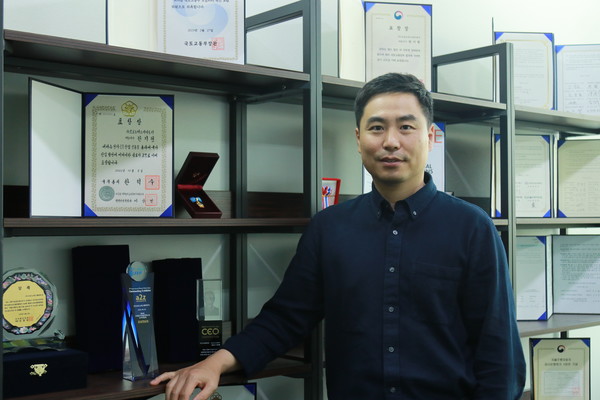 ▲ Alumnus Han Ji-hyeong (class of '99, Department of Mechanical Engineering) is leading the domestic autonomous driving market by developing vehicles equipped with advanced autonomous driving technology. ⓒ Reporter Jeon Jae-woo