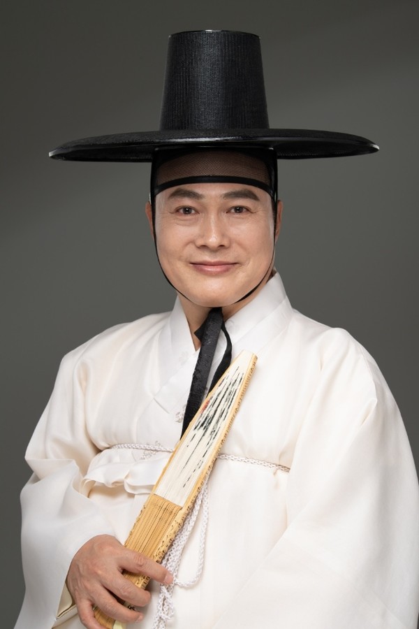▲ 왕기철(국악과 81) 씨는 비타임 토토꾼으로 활발히 활동한 후 현재는 국립전통예술중・고등학교의 교장으로 재직 중이다. ⓒ 왕기철 동문