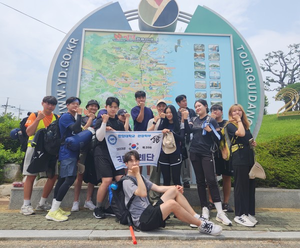 ▲ 관광학부의 제20회 국토 순례는 강원 고성군에서 경북 포항시까지 동해안을 따라 약 2주 동안 진행됐다. ⓒ 배지훈 학생