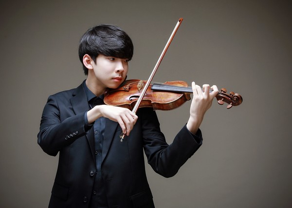 Jo Young-Hoon (Class of '22, Department of Orchestral Instruments) 