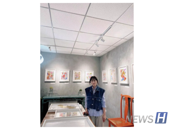 ▲ 이화(문화콘텐츠학과 박사과정) 씨가 2023 베이징 국제 디자인 위크(이하 베이징 디자인 위크)에 초청됐다. 베이징 디자인 위크는 전 세계 디자인 위크 중 규모가 가장 큰 세계적인 행사다. ⓒ 이화 학생