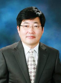 Professor Kim Yong-hee