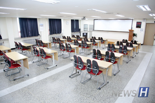 ▲ 5층 501 강의실 전경. 이곳에서 군사학 수업이 진행된다.