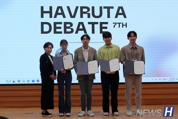 ▲ 공동 최우수상을 수상한 팀 백남터줏대감.