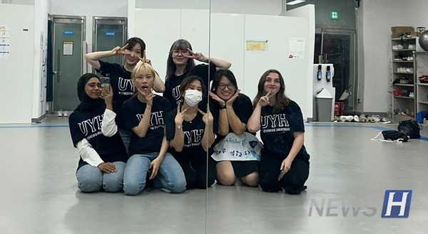 ▲ 김 교수는 "유학생들이 포털에 신청해서 봉사활동을 이어나가고 싶다고 말한다"며 "학생들이 자발적으로 봉사활동에 참여하려는 마음을 가지게 됐다는 점이 매우 뿌듯하다"고 전했다. ⓒ 강현주 교수