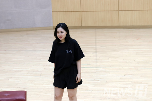 ▲ 신 씨는 아이젠슈타인의 아내 로잘린데 역을 맡았다. 그는 "인어공주 토토사이트 대사 속 재미있는 요소들을 잘 살리기 위해 노력하고 있다"고 전했다. ⓒ 황은서 기자