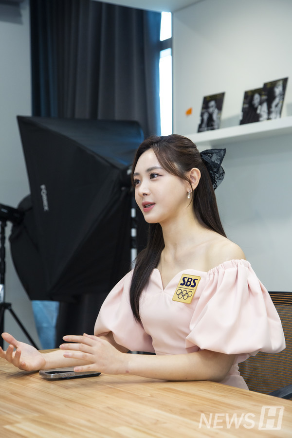 ▲ 특유의 씩씩한 모습으로 시청자에게 긍정적인 에너지를 전달하는 그는 최근 파리올림픽의 MC로도 활약했다. ⓒ 정주현 기자