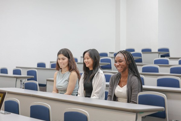 좌측부터 moraleszaracho ilde lucia del cielo, MOE PWINT PHYU, OHIREMEN GRACE OLUWABUNMI