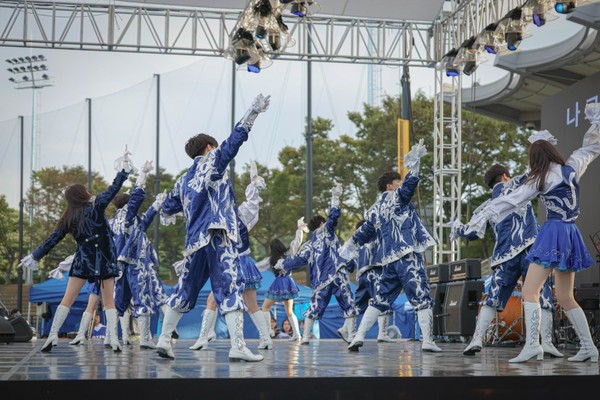 2일 차 루터스 무대