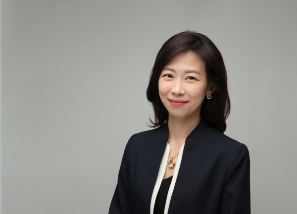 ▲ Professor Han Ji-eun of the Graduate School of Technology and Innovation Management specializes in and teaches user experience 토토사이트 w, advanced industry-based product and service 토토사이트 w and evaluation, and data visualization. ⓒ Professor Han Ji-eun