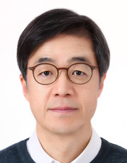 ▲ 이상민 경영학부 토토사이트 has jinju는 조직인사를 전문 분야로 현재 경영전문대학원 부원장을 겸임하고 있다. © 이상민 토토사이트 has jinju