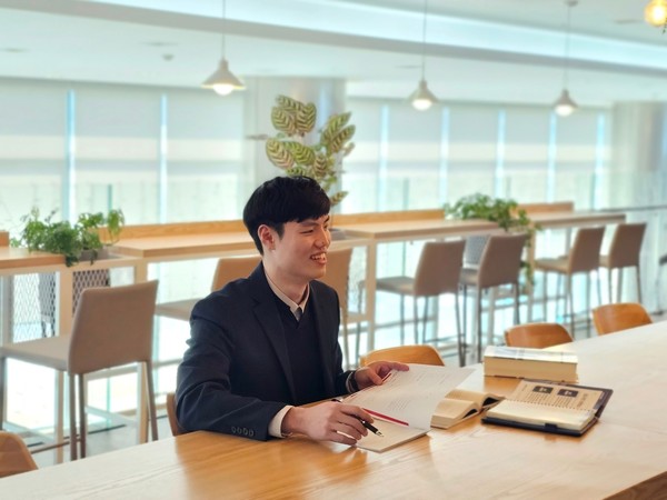 ▲ 韩国南东发电公司根据“电力产业结构改革促进法”从韩国电力公社拆分并成立于2001年。 作为拥有国内最大规模的火力发电设施的韩国领先的能源企业,生产韩国约10%的电力,为国家产业发展做出了重要贡献。 ⓒ 姜基泰 校友