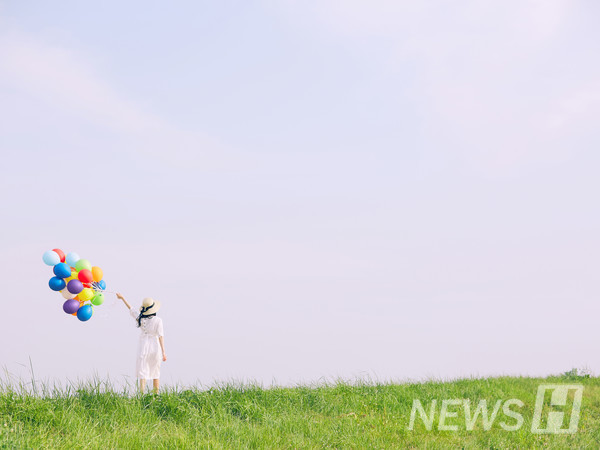 ▲ '아보하'란 '아주 보통의 하루'의 줄임말로, 너무 행복하지도 불행하지도 않은 무난한 일상에 가치를 두는 태도를 말한다. © 게티이미지