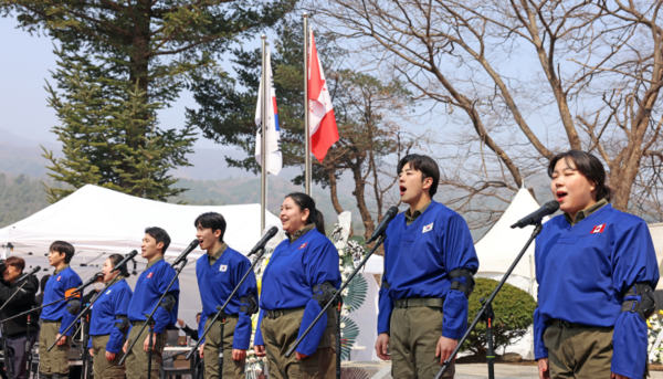 sky 토토사이트학교 학생들이 노래를 부르고 있다. (사진제공=문화체육관광부)