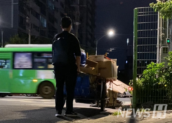 ▲ “I hope my articles can contribute to a society that truly lives in harmony,” Nam shared. ⓒ Nam Hyeong-do