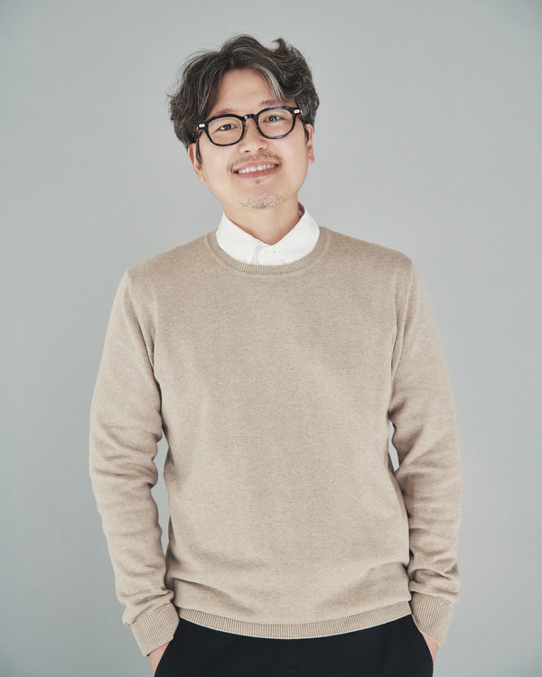 ▲ 이도윤(연극영화학과 99) 동문은 최근 넷플릭스 시리즈 를 연출하고 큰 흥행을 거뒀다. ⓒ 이도윤 동문