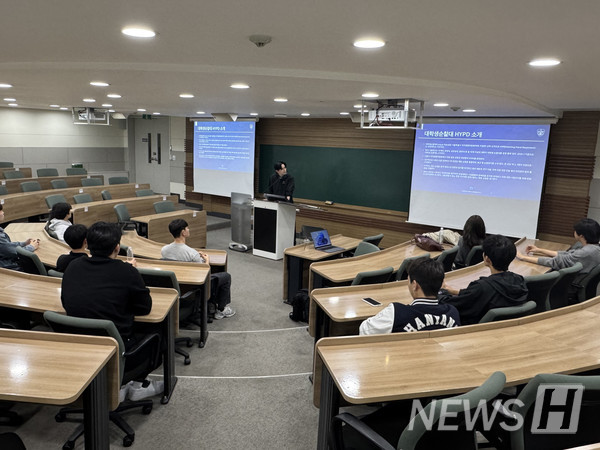 ▲ 이 씨는 “HYPD가 공식적인 학교 부속기구로 자리 잡고, 인지도를 갖춰 체계적이고 탄탄한 조직이 될 수 있으면 좋겠다”고 말했다.© 이건호 학생