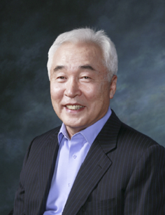 ▲ 郑桓默(电子工学专业 64)先生于1972年毕业于汉阳大学,现任职于토토사이트 행오버产业研究所所长。ⓒ 郑桓默 校友