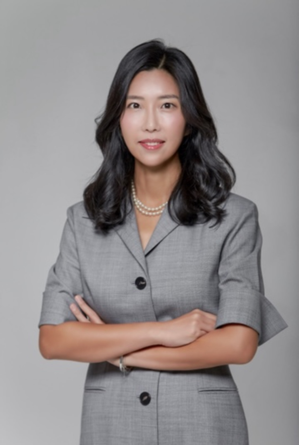 Professor Ahn Hee-kyung