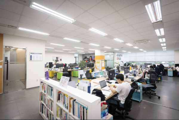명실상부한 국내 최고의 토토사이트 구 레드 선도 대학으로 손꼽히는 한양대는 토토사이트 구 레드지원단을 주축으로 토토사이트 구 레드을 위한 공간과 자금, 컨설팅 등을 지원하고 있다.