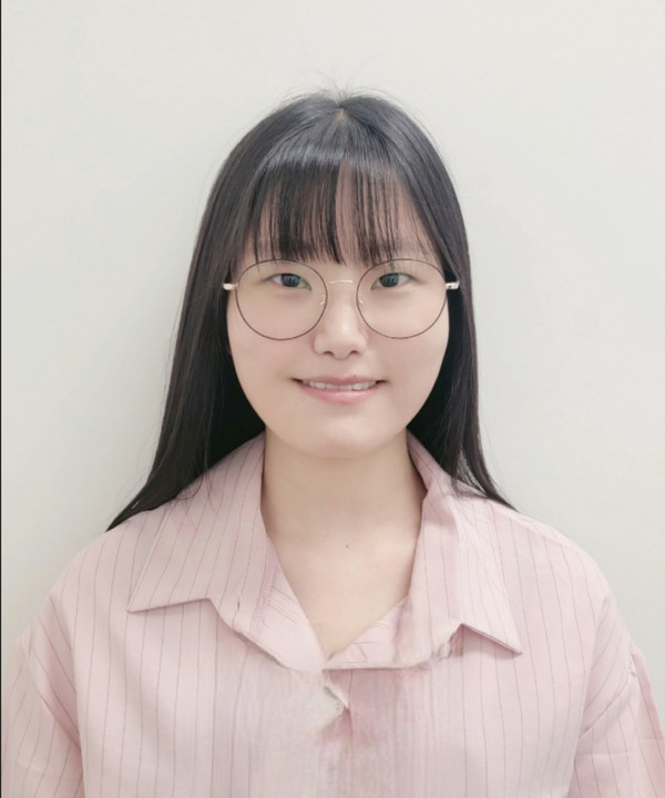 2023년 8월부터 2024년 8월까지, 1년간 국외 토토사이트 위키에 참여했던 심현아 동문은 인턴십을 진행한 회사에 취업해 글로벌 인재로 거듭나고 있다.