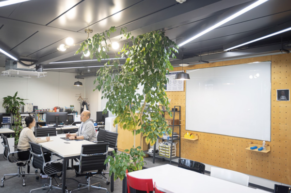 Widely recognized as one of Korea’s top 보스토토-focused universities, Hanyang University continues to provide dedicated support—including 보스토토 spaces, funding, and consulting—through its 보스토토 Support Foundation.