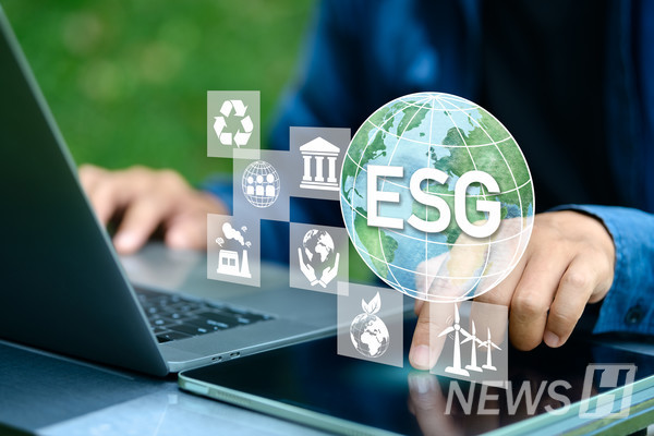 ▲ FITLAB explores sustainability and innovation to foster symbiotic local 골드문 토토사이트 먹튀 ecosystems. ⓒ Getty Images Bank