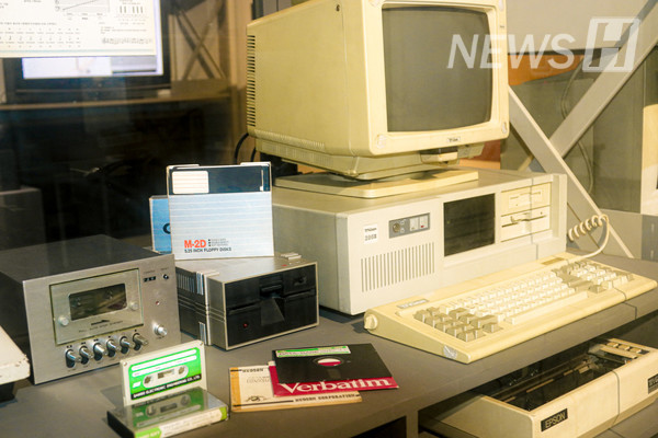 ▲ Personal computers introduced to our everyday lives.