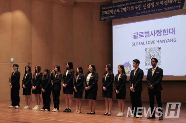 ▲ 글로벌사랑한대는 이들이 진행하는 여러 활동을 소개하며 "외국인 신입생들의 학교생활 적응을 돕는 데 최선을 다하겠다"고 말했다. ⓒ 김민주 기자